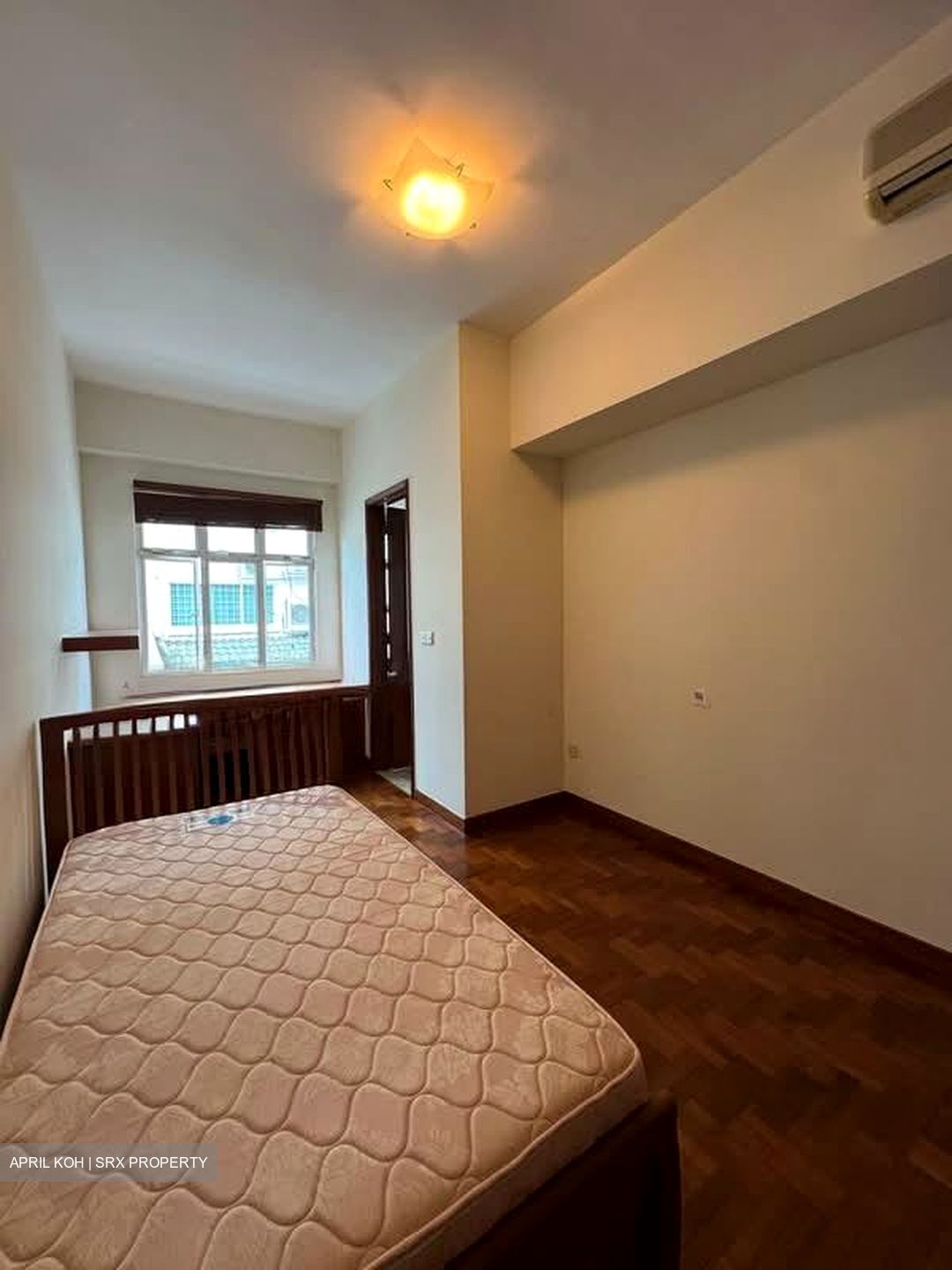 Sunrise Avenue (D28), Terrace #598586391
